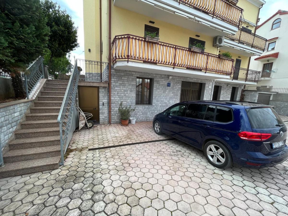 Holiday Apartments Sonne Rovinj Exterior photo